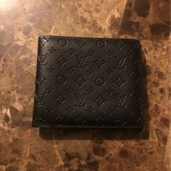 black louis vuitton wallet