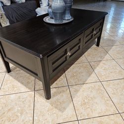 SE VENDEN EN LA CIUDAD DE HAWAIIAN GARDENS)