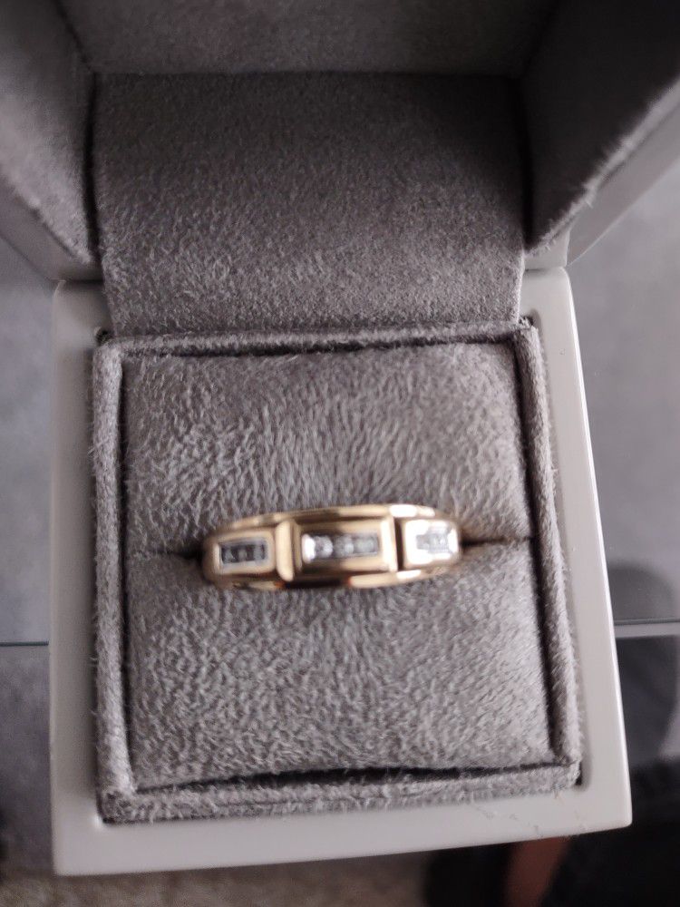 Mens12 1/2 Wedding Ring W/ Diamonds 