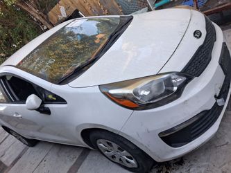Rio kia parts or complete