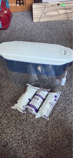 PUR Water Filter Dispenser with 3 Replacement Filters