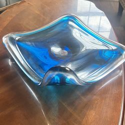 Global Views Stingray Aqua Bowl