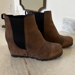 Sorel Women's Wedge Boots 