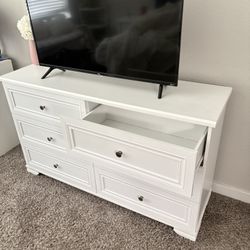 Dresser For Sale 