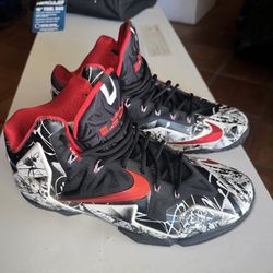 Nike LeBron 11 Graffiti Size 11.5 