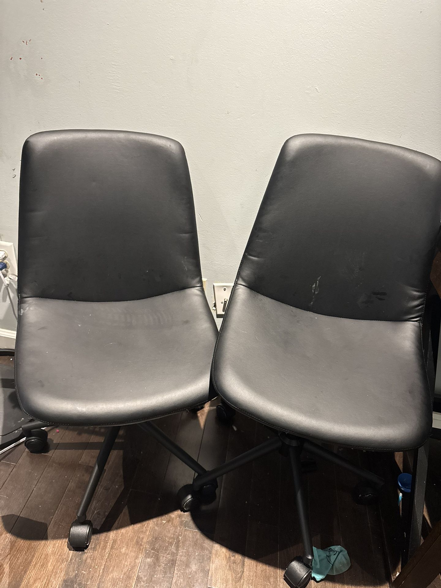Desk Chairs