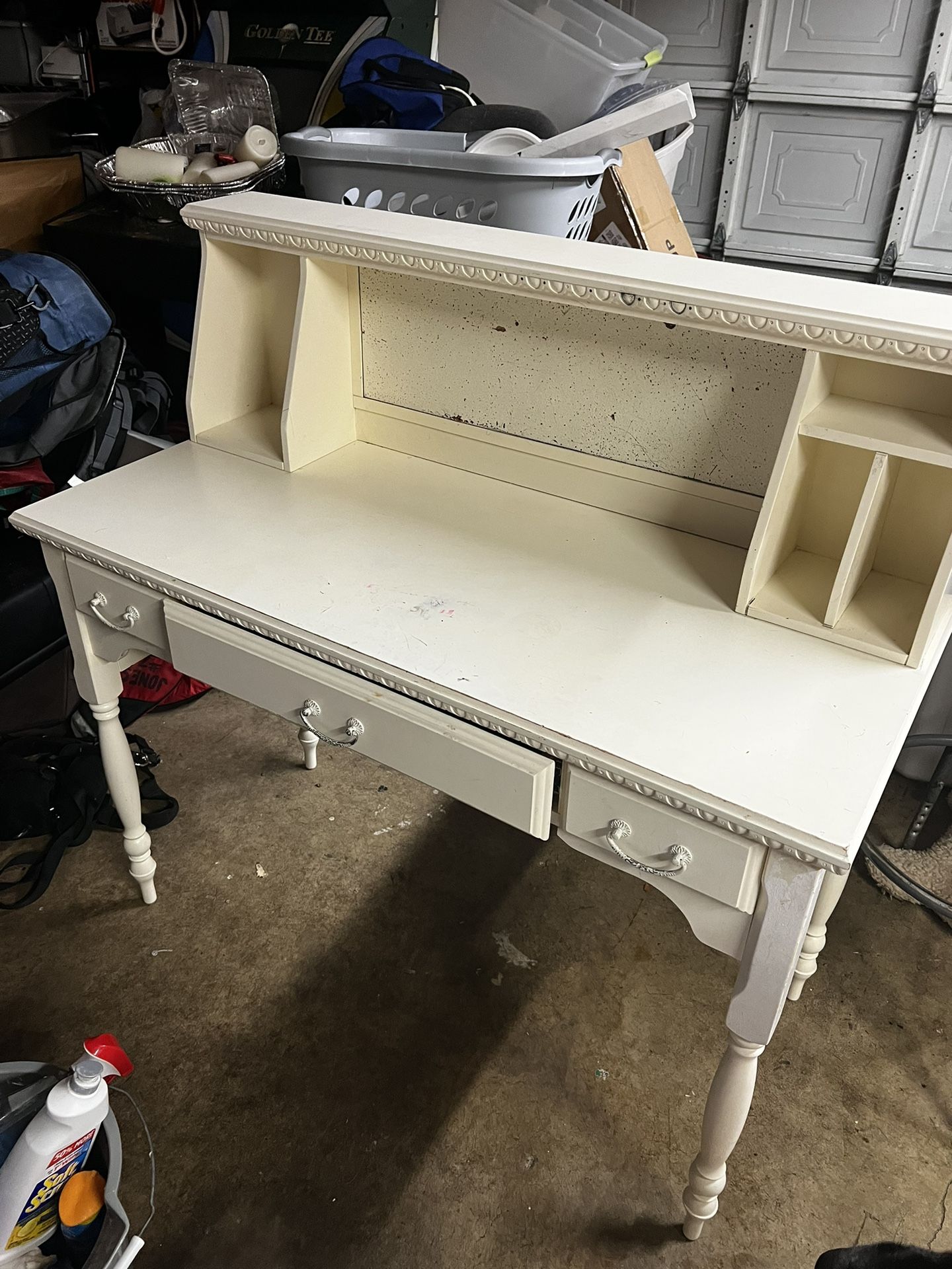 White Cafe kids Desk With Chair