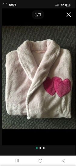 GREAT Women Sherpa Fleece Fur Warm Cozy Pink Heart Knee Length Robe VS Victoria Alike