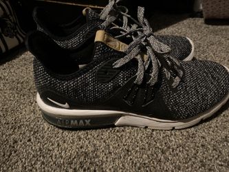 Nike women’s air max