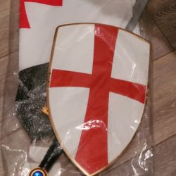 Cosplay Crusader Kids With Sword