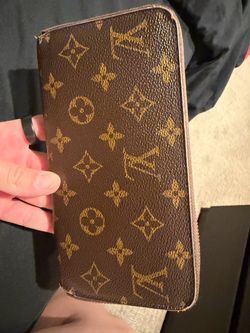 LV Wallet