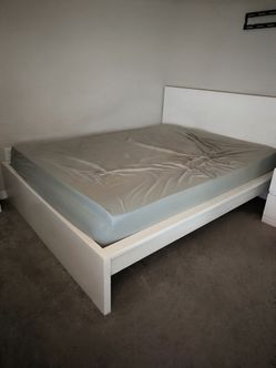 Queen bed