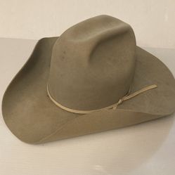 Resistol Felt Self Conforming Cowboy Western Hat Sz 6 7/8. Light gray grey. XXXX 4X.   Size 6 7/8. Approximately 21.5” head circumference.   See photo