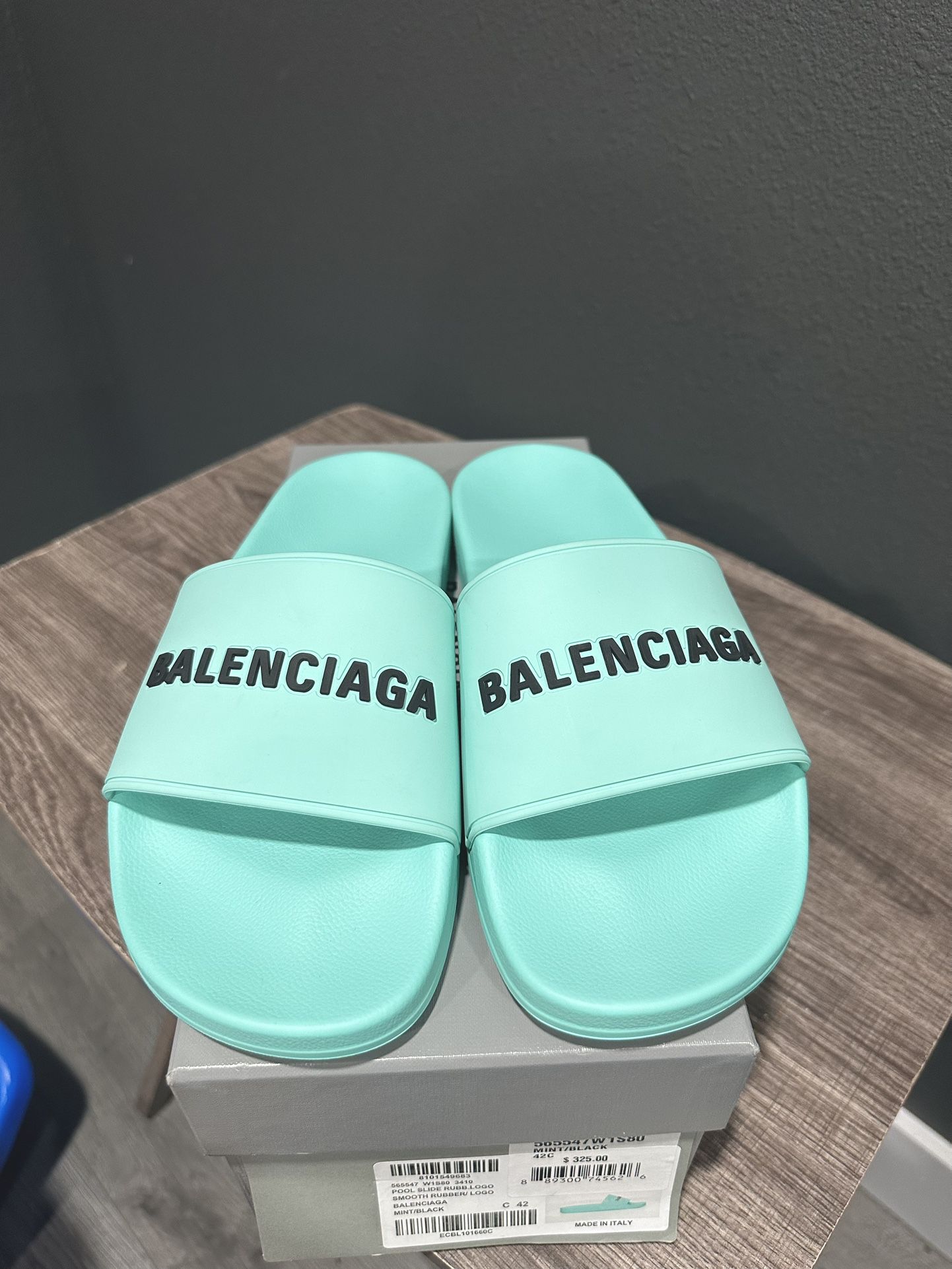 Balenciaga Slides 