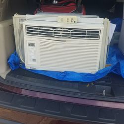 5300 Air Conditioner Ac Unit With Remote 