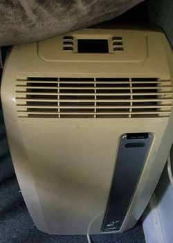 De'Longhi PAC A110 Portable Air Conditioner – 11,000 BTU