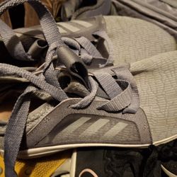 Mens Size 8.5 Adidas Gray Sneakers 
