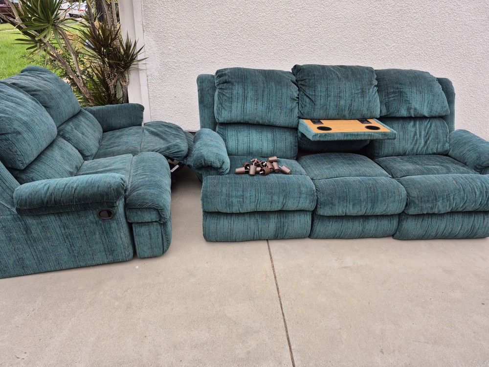 Free Reclining Couches.