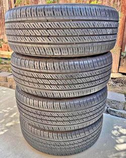 235/60r18 kumho Tires Con 80% de vida las 4