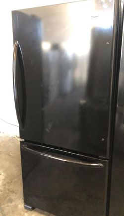 Kenmore Bottom Freezer Black Refrigerator
