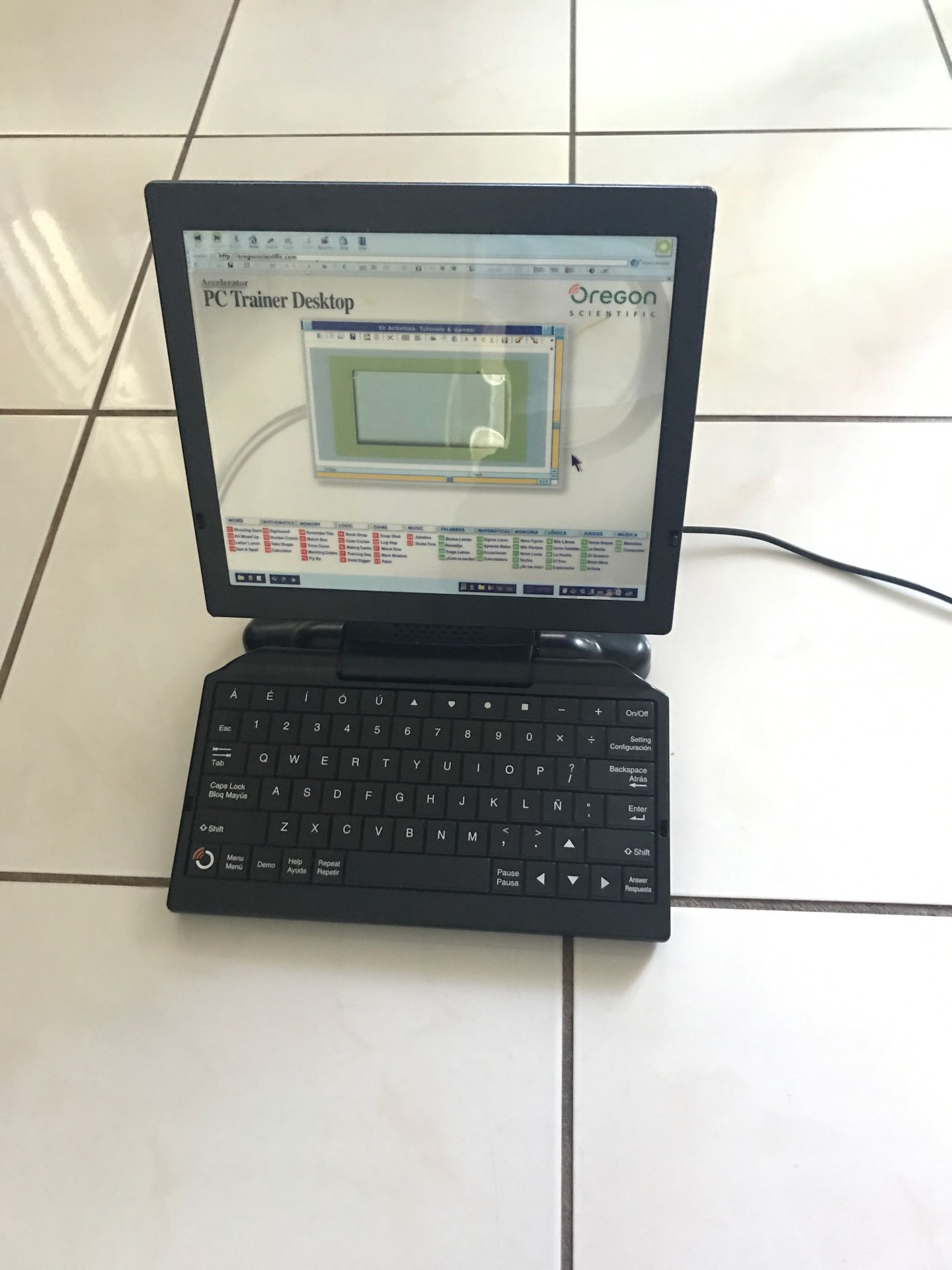 Working trainers pc with batteries