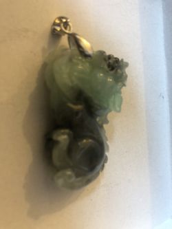 certified A grade jade carved dragon pendant