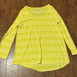 Lularoe Women’s Ultra Soft 3/4 Sleeve Top