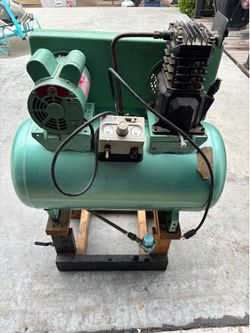 Air compressor