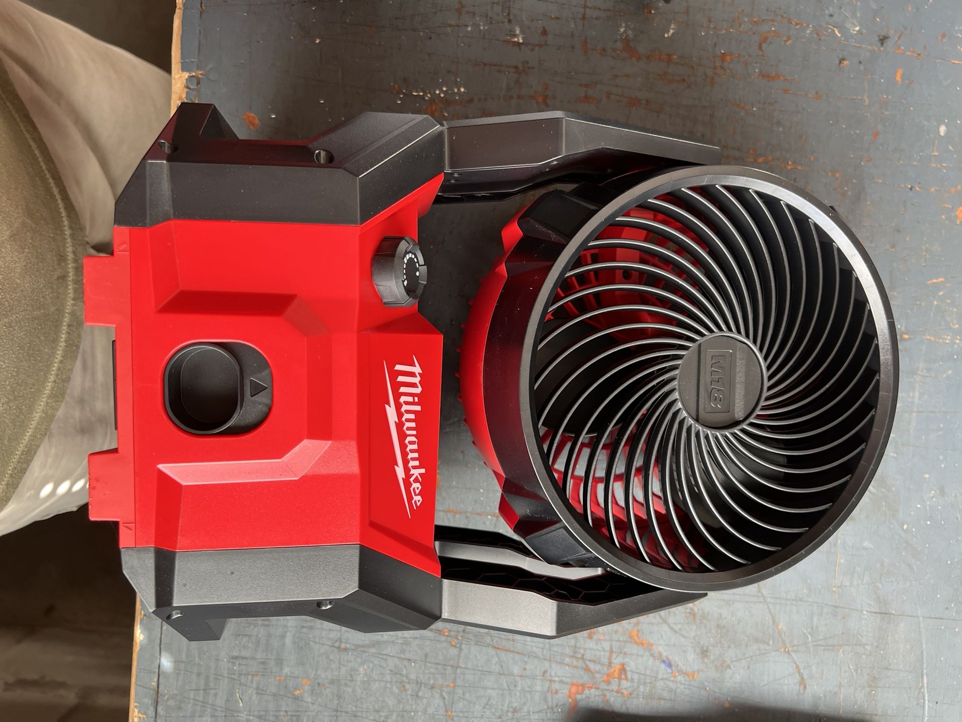 Milwaukee Jobsite Fan