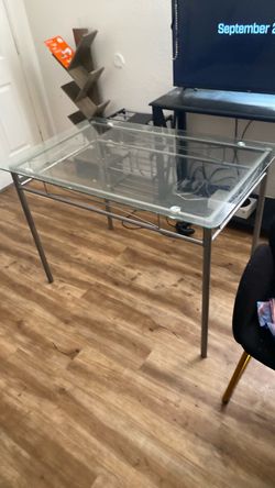 Glass Dinning table