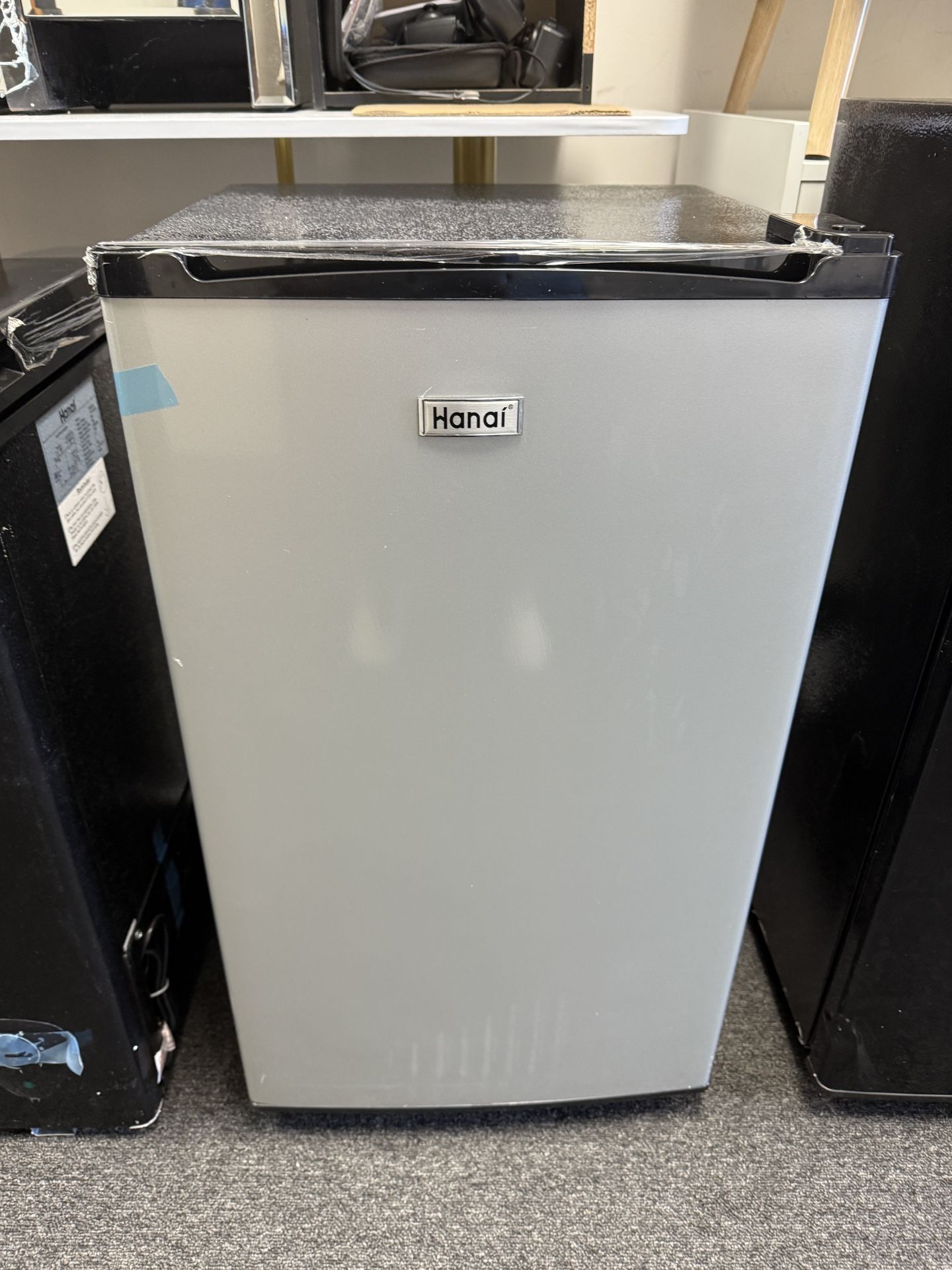 Mini Refrigerator(Sw674)