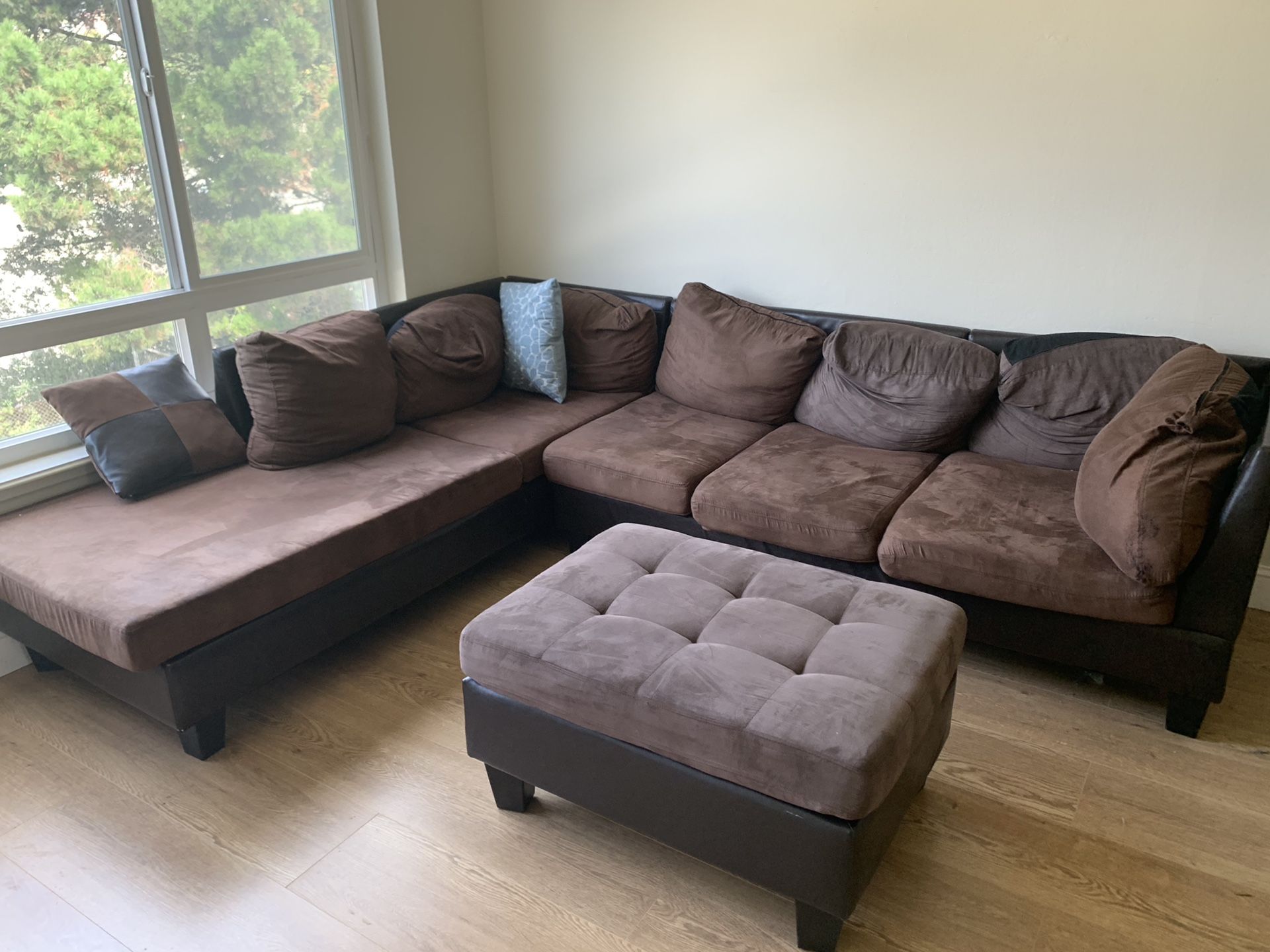 Sectional couch $120