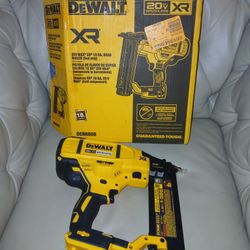 DEWALT
20V MAX XR Lithium-Ion Electric Cordless 18-Gauge Brad Nailer (Tool