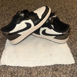 Jordan 1 Low Mocha 3.5y