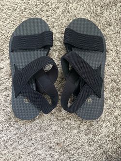 Size 7 Foam Black Sandal