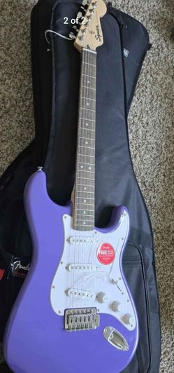 Squier Stratocaster Purple