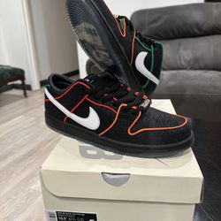 Nike Dunks low x Bronx Girls skate ,DS, size 10.5