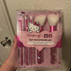 Hello Kitty brushes 