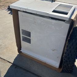 Wall Air Conditioner