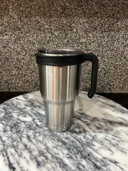 30 oz Stainless steel YETI Rambler