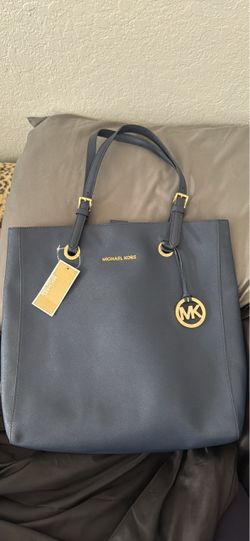 Shoulder bag  Navy blue color.