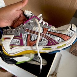 Balenciaga runner gradient sneakers grey