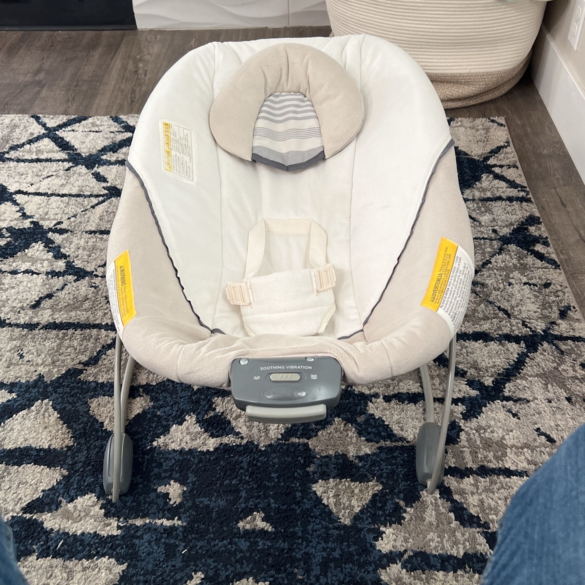 Graco Soothing Vibration Bouncer