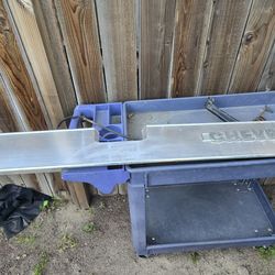 Squarebody tailgate trim