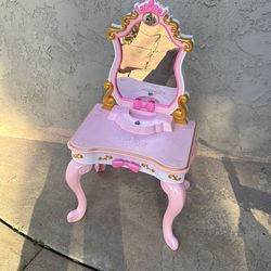 Disney make up table