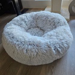 Light Grey Plush Pet Bed