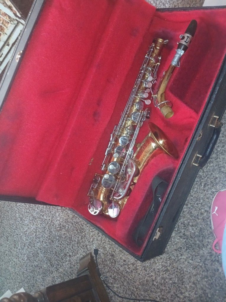 Antique SELMAR SAXOPHONE! RARE FIND