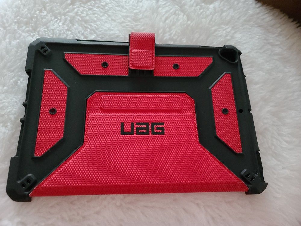 Like New IPad UAG Case