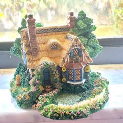 Cherished Teddies Village - Sculpture Collection 