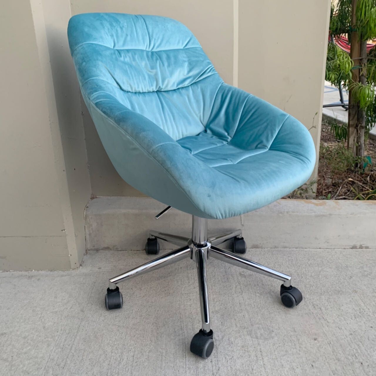 New In Box $35 Each Velvet Office Computer Vanity Chair Rose Pink Or Sky Blue Color